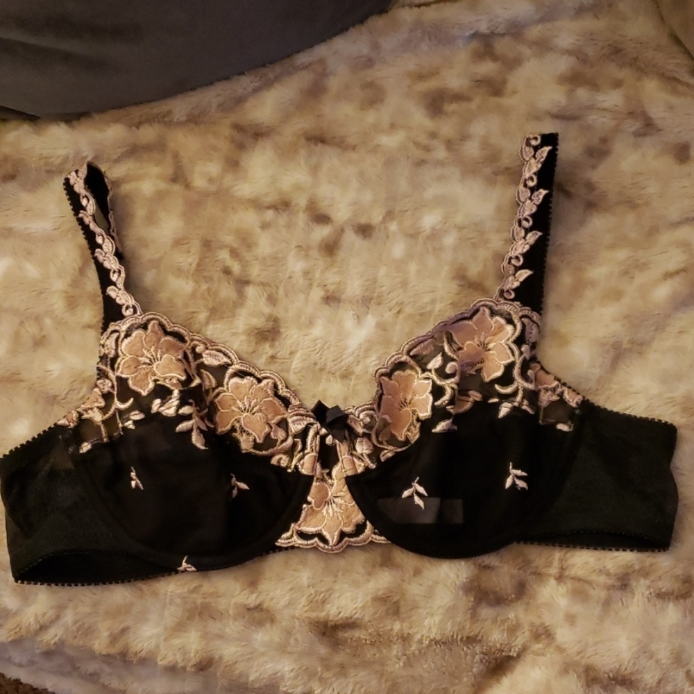 Victoria secret lace bra and panty set